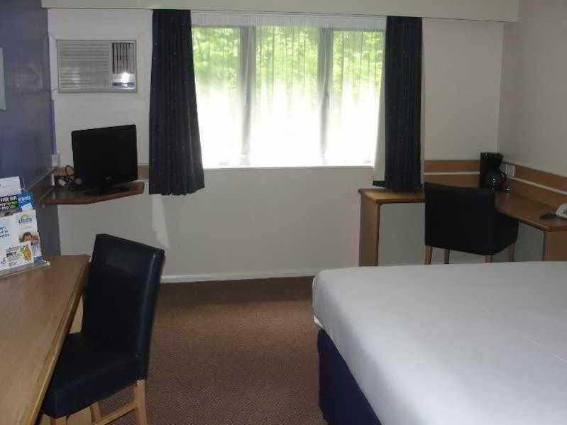 Days Inn Warwick Northbound M40 Zewnętrze zdjęcie